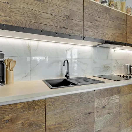 The Root Your Charming Floating *