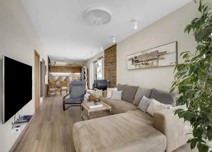 The Root Your Charming Floating