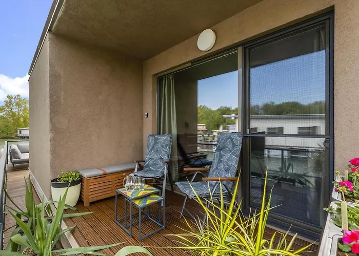 The Root Your Charming Floating *